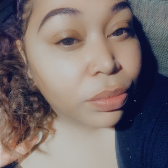 Meet your Posher, Monique - Picture 1 of 1